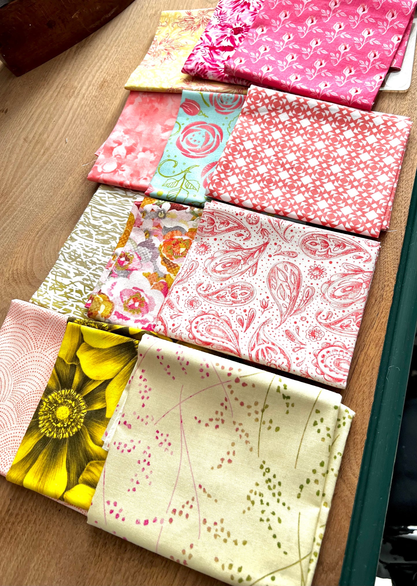 Ribbons & Bows Pattern PHYSICAL